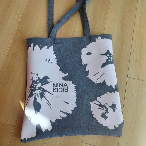 Nina Ricci Shopper Bag in Gray - Picture 4 of 8